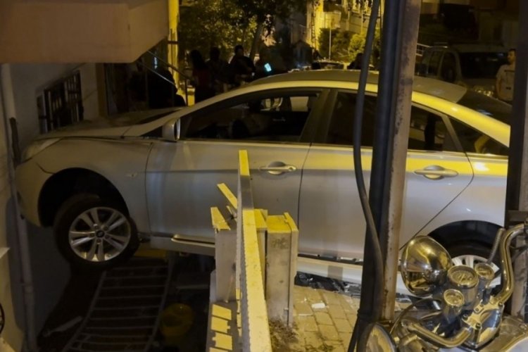 Fren yerine gaza bastı... Olanlar oldu