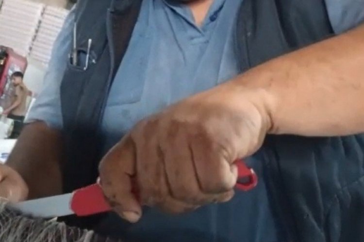 Sesinin kısıldığını fark etti! Gözlerine inanamadı
