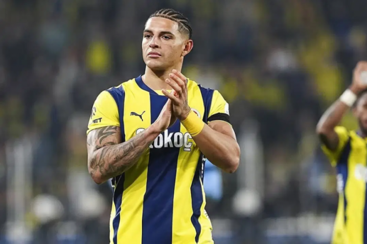 Fenerbahçe'den Diego Carlos kararı!