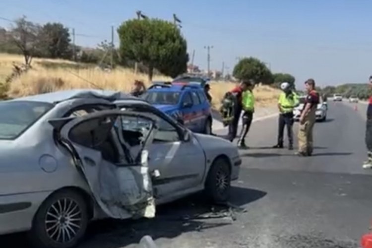 Çanakkale'de otomobil ile motosiklet çarpıştı: 6 yaralı