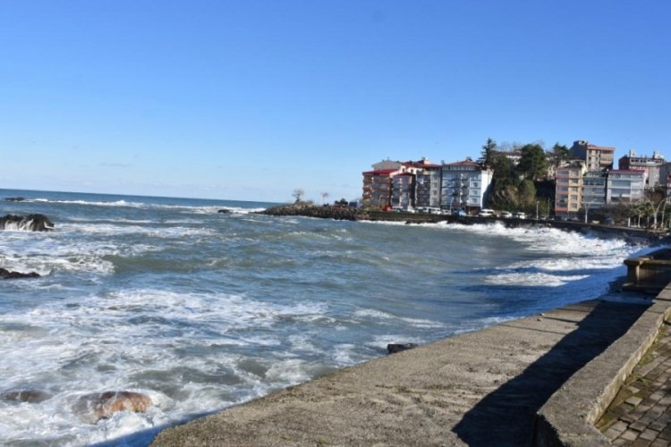 Karadeniz'in o ilinde denize girmek yasaklandı