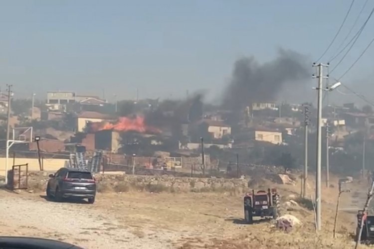 Çanakkale'de çıkan orman yangınında tedbiren iki köy boşaltıldı