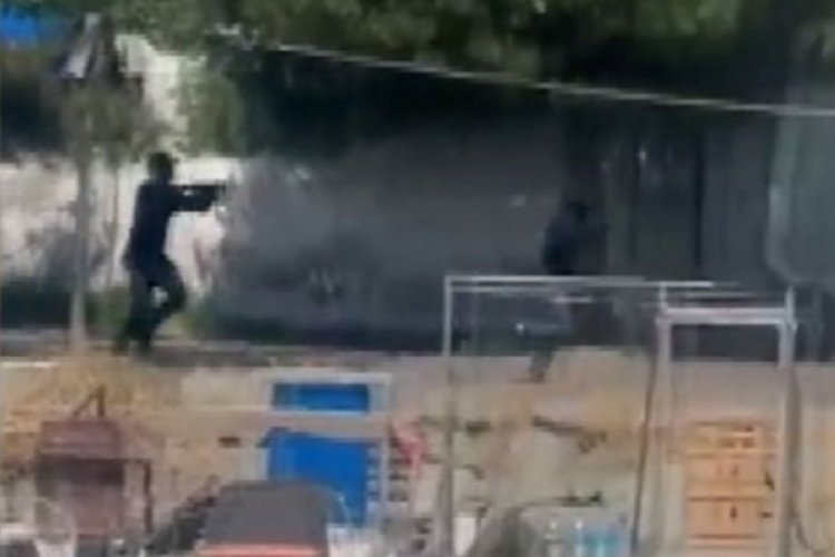 Güpegündüz maskeli saldırgan dehşeti!
