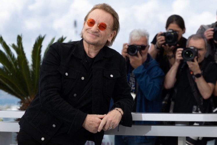 Bono'dan yıllar sonra itiraf: Artık uçak yemekleriyle hayatta kaldım