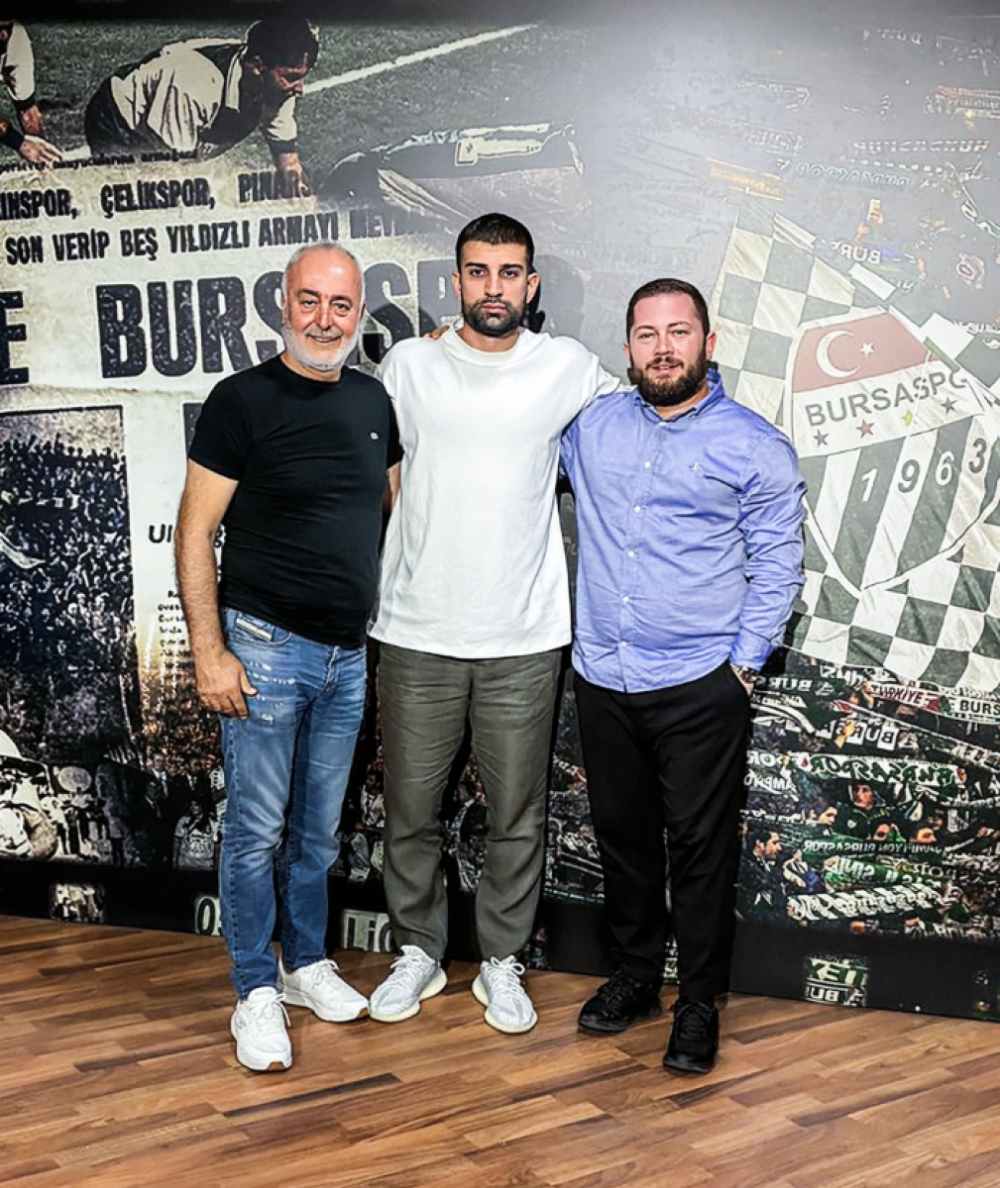 Bursaspor'da bir ayrılık daha yaşandı