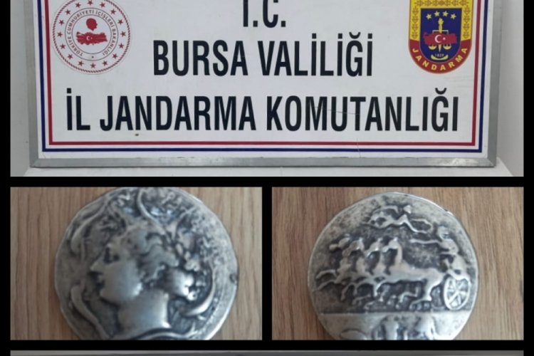 Bursa'da jandarmadan tarihi eser operasyonu! 125 sikke ve 3 obje ele geçirildi...