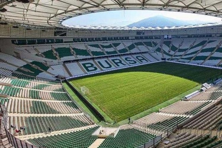 Bursa'ya Milli maç geliyor! Futbolun en büyük kupası için ter dökecekler...