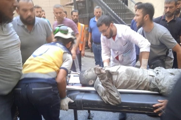 İsrail'in Şam'a düzenlediği saldırıda yaralılara müdahale anları ortaya çıktı