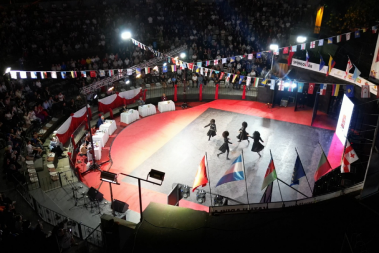 Bursa'da farklılıkların zenginliğe dönüştüğü festivalde dördüncü gün geride kaldı