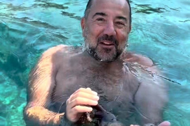 Ata Demirer ahtapot ile çekilen videosunu paylaştı
