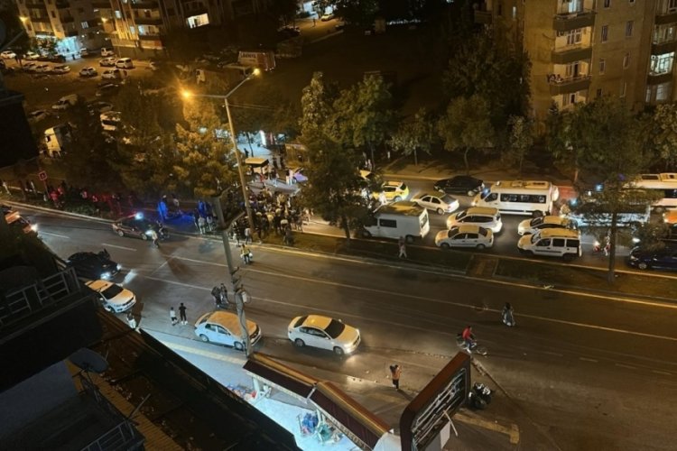 Diyarbakır'da yunus polisler kaza yaptı: 3 yaralı