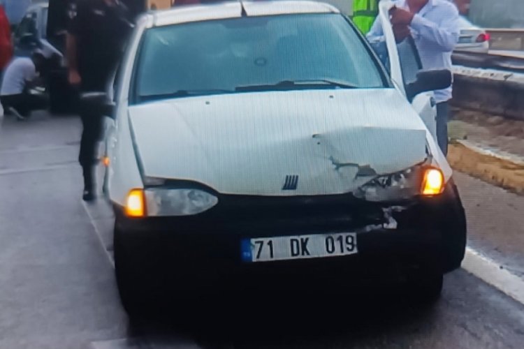 Kırıkkale'de iki otomobil çarpıştı: 5 yaralı