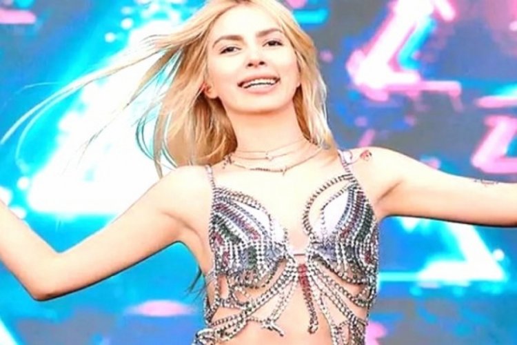 Aleyna Tilki'den Tomorrowland'de konser