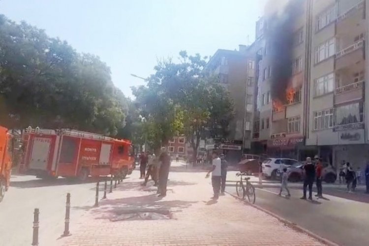 5 katlı apartmanda yangın