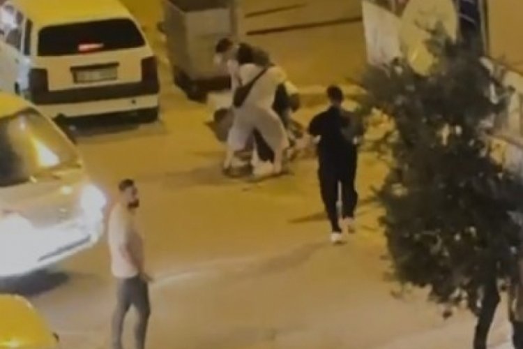 Bursa'da tekme tokat kavga!