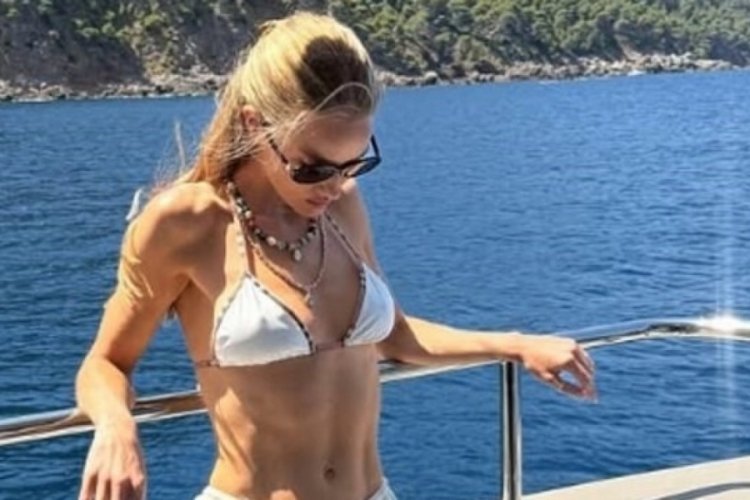  Rosie Huntington-Whiteley ve Jason Statham çocuklarıyla lüks yat turuna çıktı