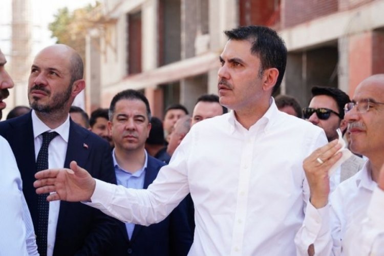 Murat Kurum'dan deprem bölgesindeki müteahhitlere "24 saat" uyarısı