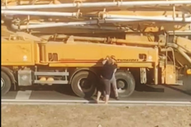TIR şoförü tartıştığı beton mikseri operatörünü bıçakladı