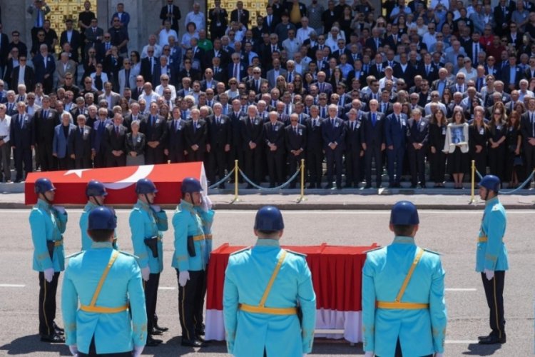Eski CHP Genel Başkanı Öymen için Meclis'te tören düzenlendi