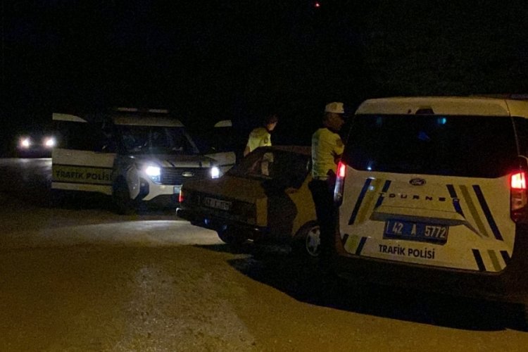 Dedesinden kalma otomobille polisten kaçan sürücü ehliyetsiz çıktı