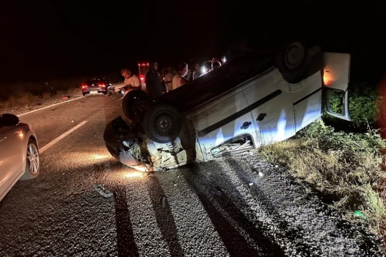 Direksiyon hakimiyetini kaybeden otomobil takla attı: 1 yaralı