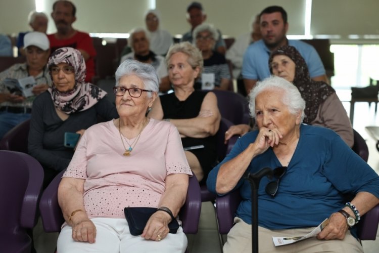 Nilüfer'de yaşlılara egzersizin önemi anlatıldı 
