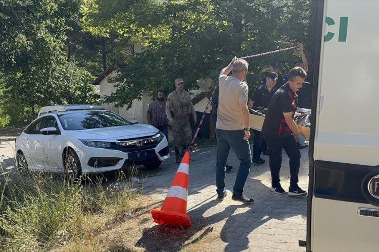 Yalova'da 60 yaşındaki adam evinde ölü bulundu: Bursa'ya getirildi