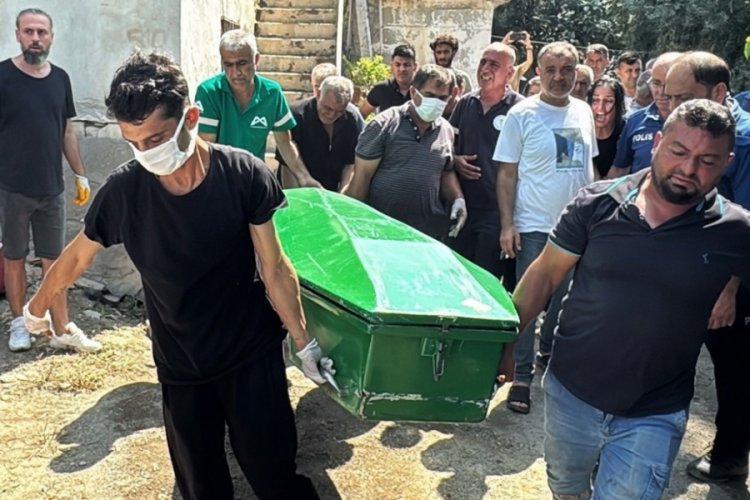 Müstakil evde çıkan yangında can verdi