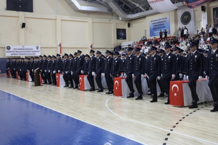 Bilecik'te polisler mezun oldu: Bursa POMEM Müdürü Başaran da törende yer aldı...