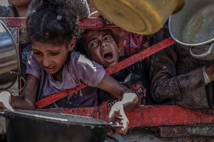 Gazze'de 1 milyondan fazla çocuk açlıktan ölmek üzere