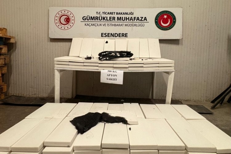 Esendere Gümrük Kapısı'nda 300 kilogram afyon sakızı ele geçirildi