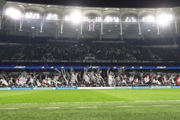 Sezonun ilk resmi maçında protesto!