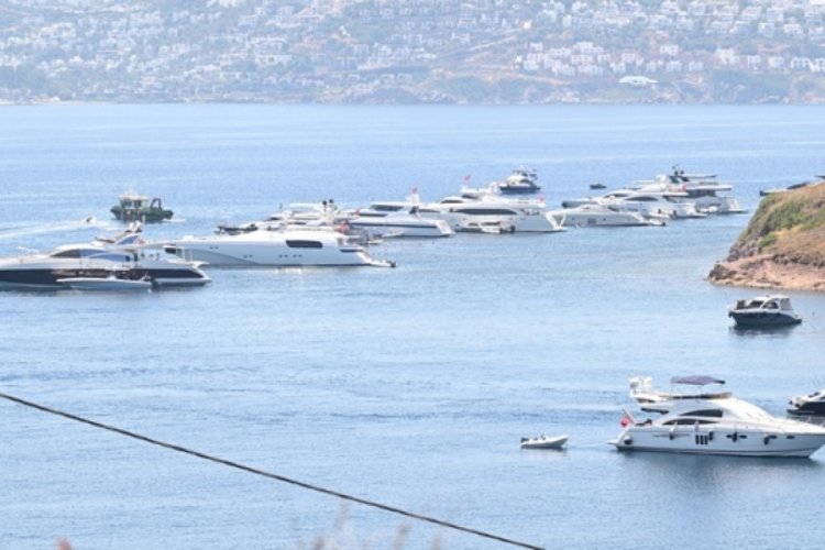 Lüks tekneler, marina ücretinden kaçıyor