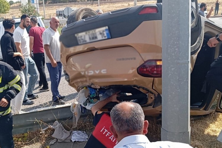 Pikap ile otomobilin çarpışması sonucu 2 kişi yaralandı