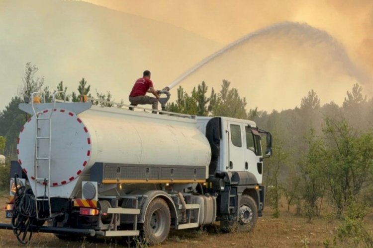 Karabük'te 54. saatine giren orman yangını sürüyor: Davutlar köyü boşaltıldı