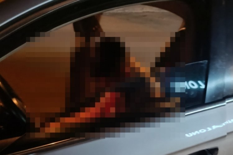 Aracını durdurarak tabancayla kendisini vurdu