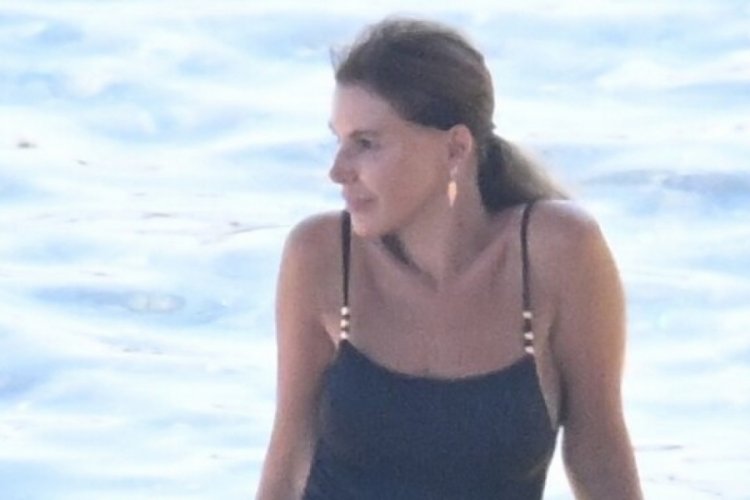 Hatice Şendil ile Burak Sağyaşar, tatilde