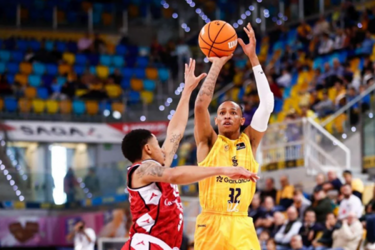 Ailemize hoş geldin: Joe Thomasson