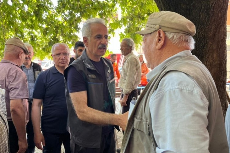Bakan Uraloğlu, Bursa'da yangın bölgesinde!
