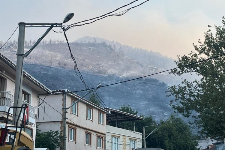 Bursa'daki yangının kahramanları Bursada Bugün'e konuştu: "Üzerimizden ateşler püskürdü!"