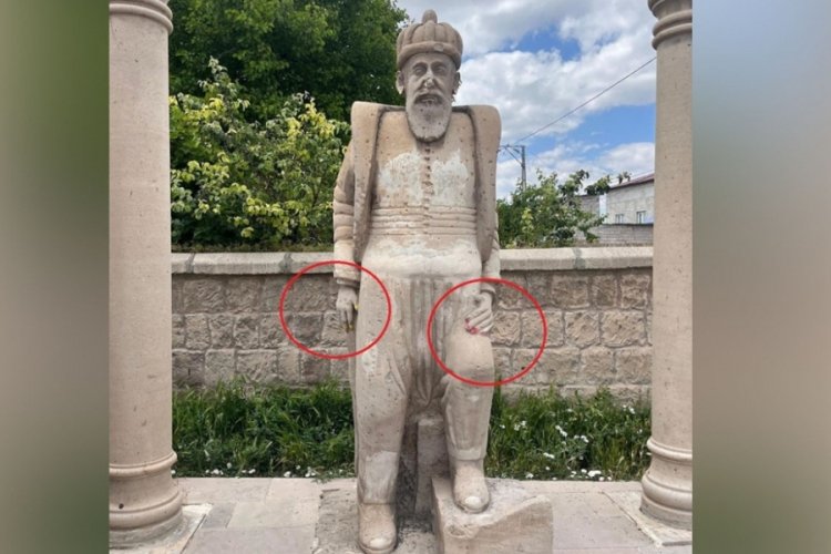 Mimar Sinan heykeli tahrip edildi
