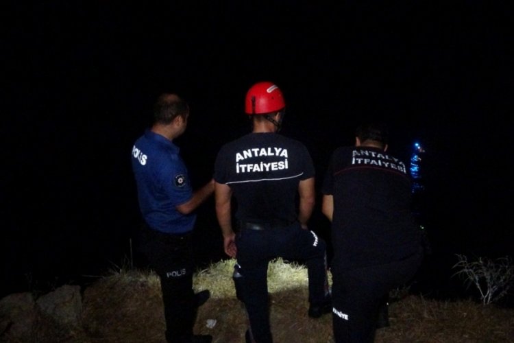 Antalya'da "Şelaleden denize birisi düştü" ihbarı ekipleri alarma geçirdi