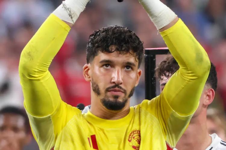 Manchester United'da Altay Bayındır gelişmesi