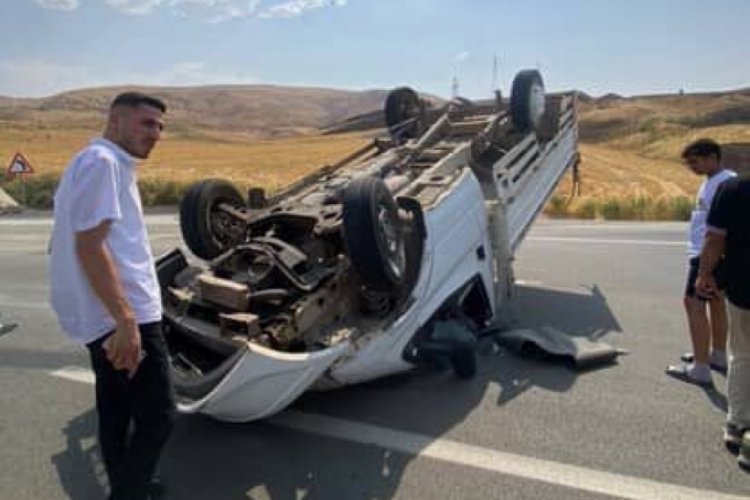 Siirt'te takla atan pikap sürücü yaralandı