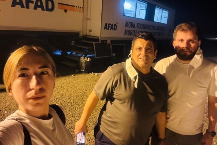 Bursalı Eczacılar görev başında 
