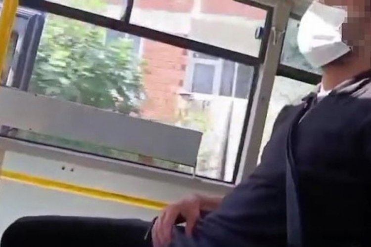 Halk otobüsünde mide bulandıran taciz