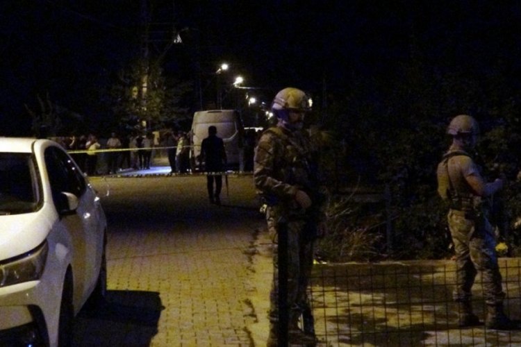 Husumetli ailelerin kavgasında kan aktı: Ölü ve yaralılar var