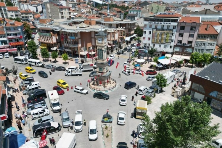Bu ilçede 45 bin olan nüfus yazın 200 binlere çıkıyor