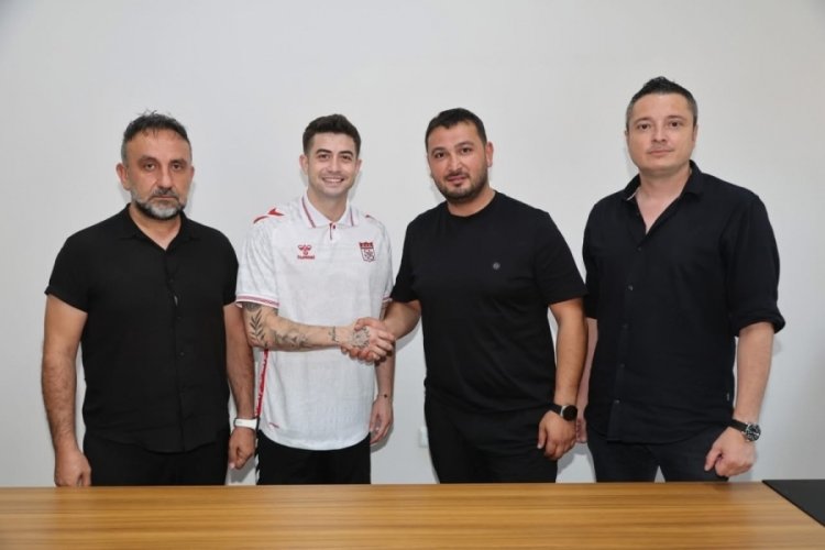 Sivasspor yeni transferi açıkladı