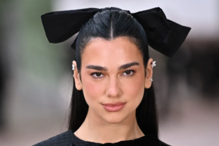 Dua Lipa, üçüncü vatandaşlığını aldı!